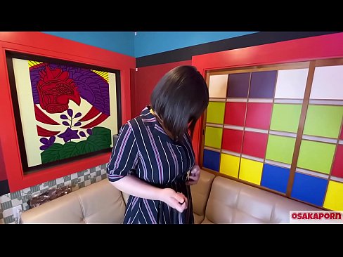 ❤️ Cutie Japanese nwere nnukwu nnụnnụ tit na-eji ihe ụmụaka egwuri egwu na-enwe mmekọahụ na-emetọ onwe ya ma nwee orgasm. Ọ na-ekwu na N'ajụjụ ọnụ banyere ya iberibe ahụmahụ. Nnukwu nnụnnụ tit na ọtụ ntutu na-asụ ude nke ukwuu. Osakaporn ❤️ Anal porn ️❤