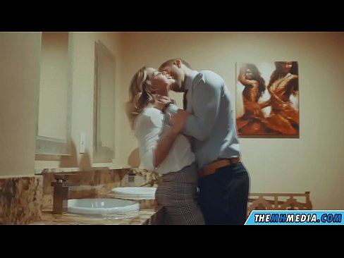 ❤️ Mgbe isi awọ na-acha uhie uhie rafuo gị n'ime ụlọ mposi ọha ❤️ Anal porn ️❤